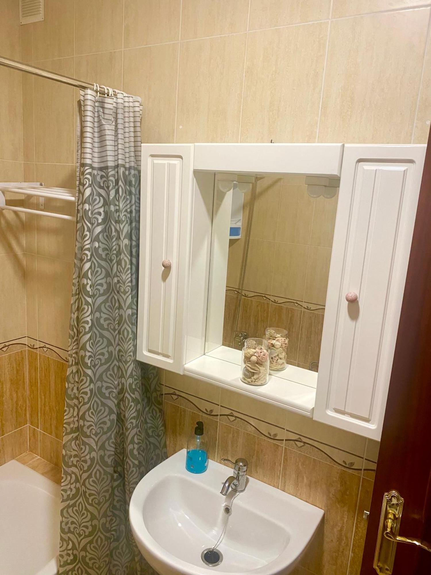 Precioso Apartamento En Complejo Residencial. Alcaucín Eksteriør billede